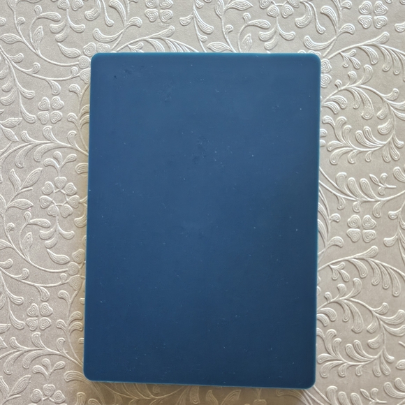 Zuri Wolf Craft Mold - Picture 5 of 7